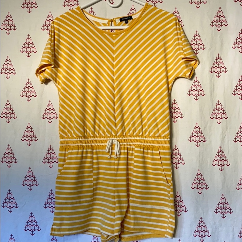NWOT Takara Big Girls XL Romper 🌼